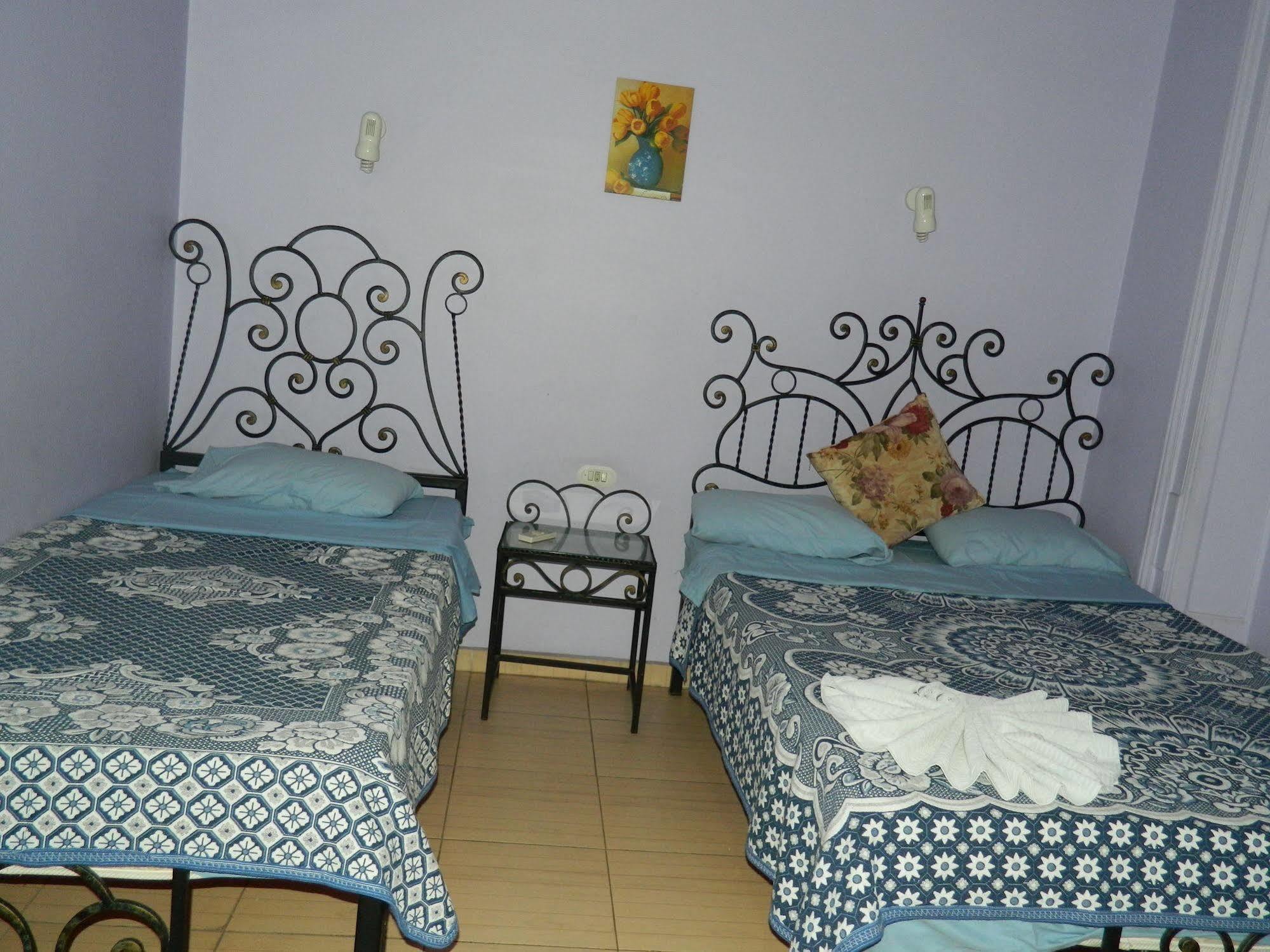 Bella Luna Hostel Il Il Cairo Esterno foto