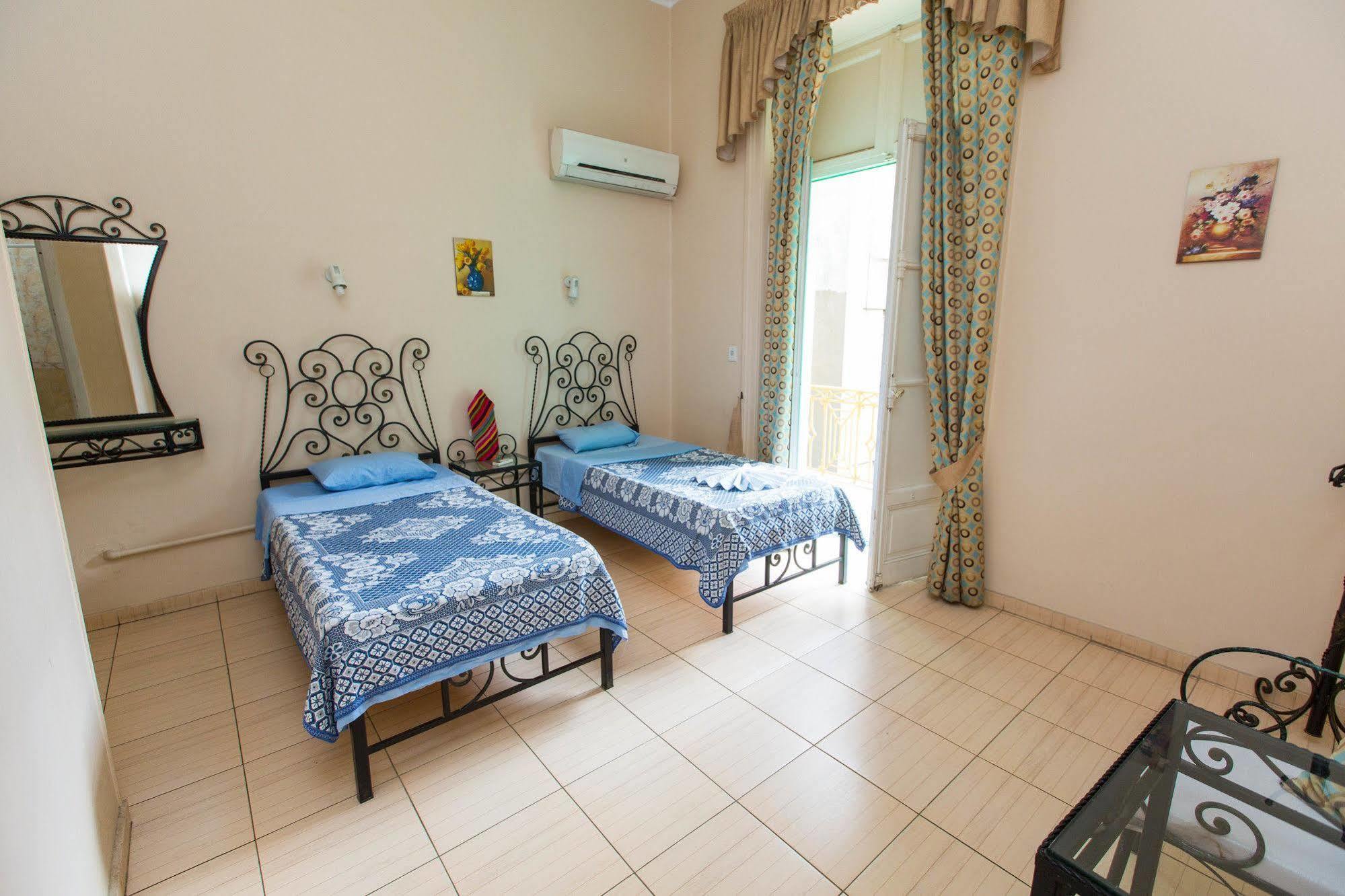 Bella Luna Hostel Il Il Cairo Esterno foto